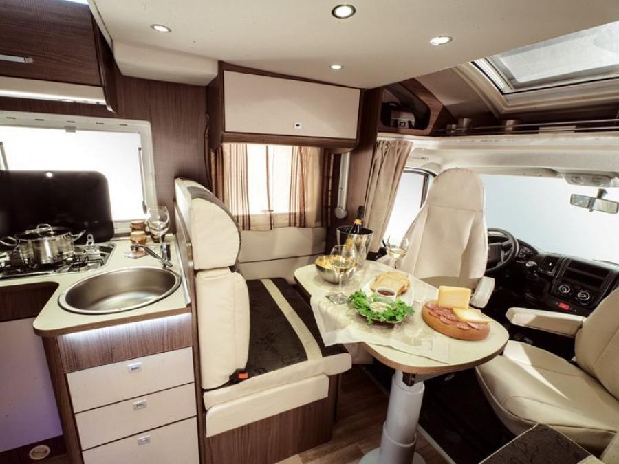 Интерьер Rimor Europeo 69 Plus 2011 года  (фото 3 из 5)